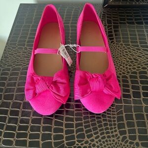 Old navy girl flat ballet shoes with bow size 5Y